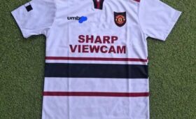 Jersey Retro Liga Inggris Jadi Incaran Kolektor Asia
